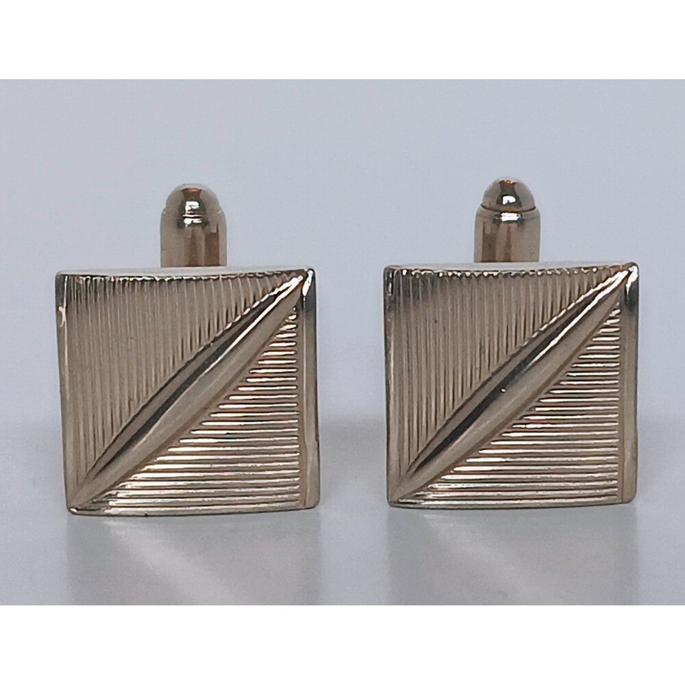 Vintage Estate Unsigned Goldtone Square Cufflinks 5/8 in